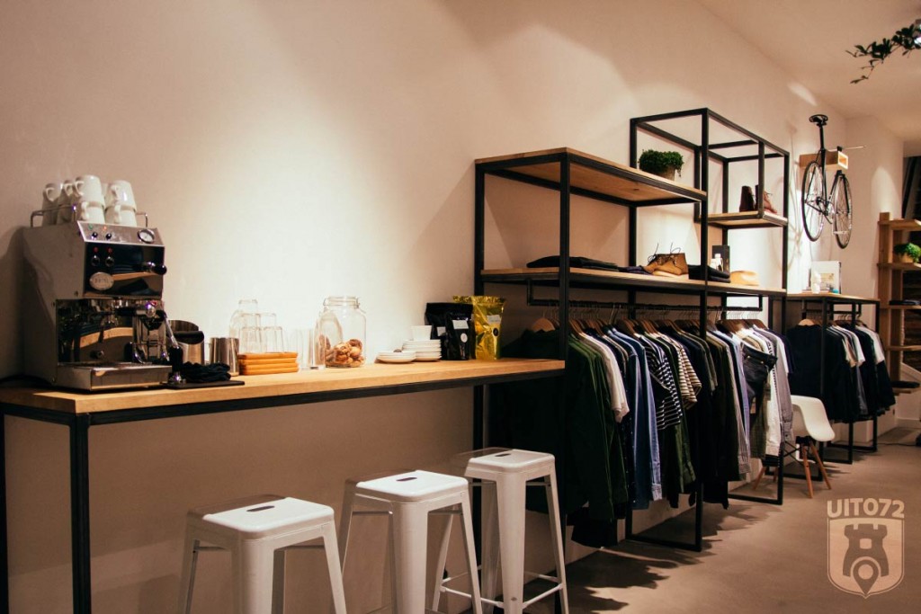 Twentyonewood: koffie en kledingrek