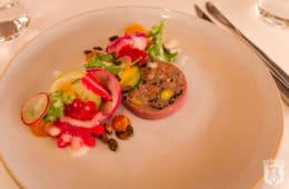 Voorgerecht rouleau van hert en runderrookvlees