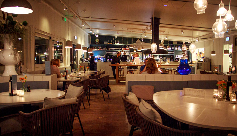 Hemingway’s Beach Restaurant