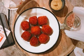 Bitterballen bij De Koning (Alkmaar)