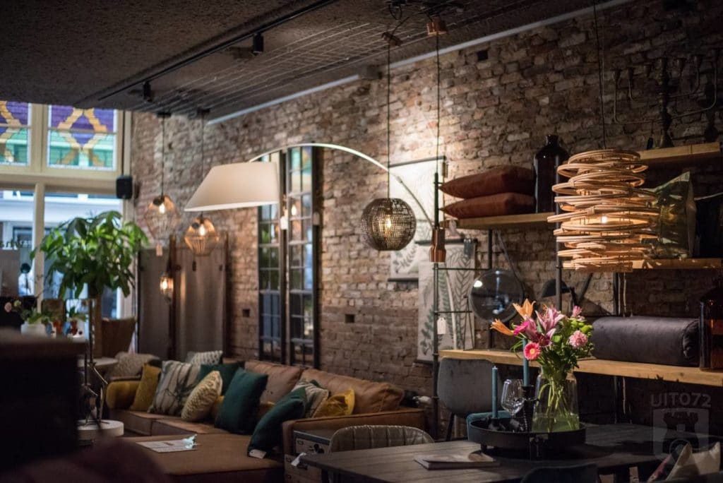 What is Hip - binnen