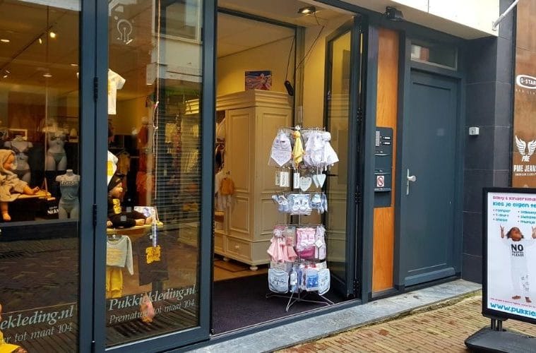 Pukkiekleding Alkmaar voorkant