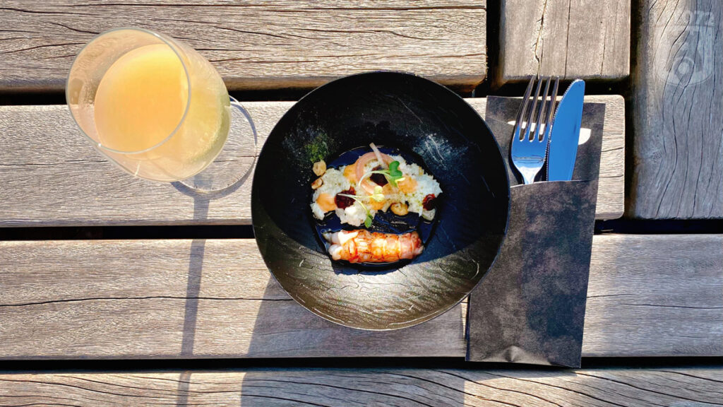 Langoustine, bloemkool, hazelnoot (De Burgemeester)