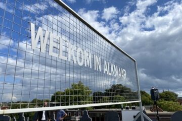 Welkom in Alkmaar op dak in Amersfoort