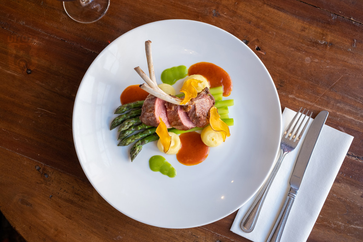 Lamsracks van Texels lam met groene asperges