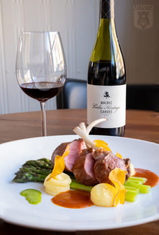 Lamsracks van Texels lam met groene asperges en Malbec