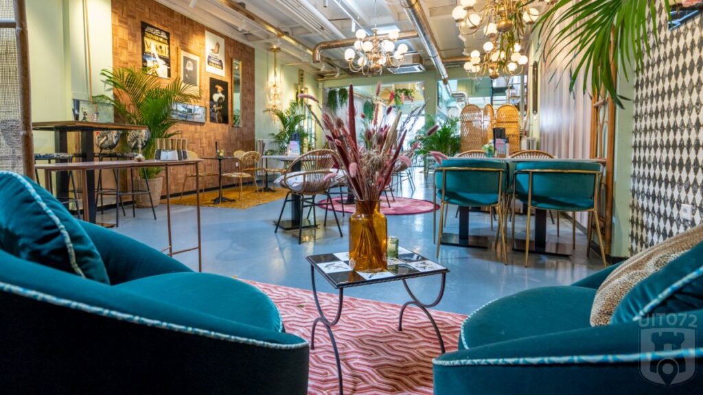 Miss Central: interieur