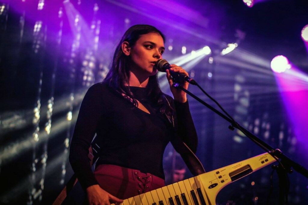 Dora van den Berg 3 Point Landing