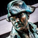 living statue van een piraat