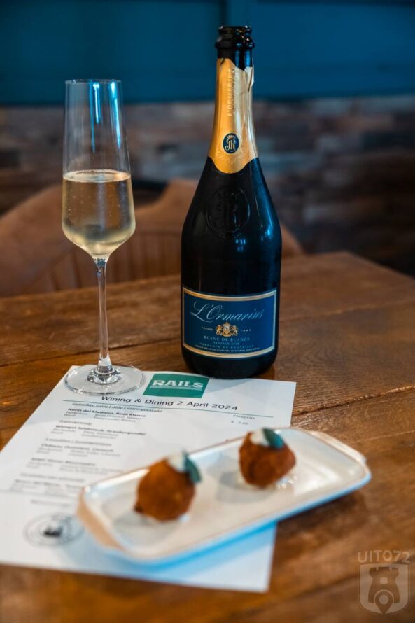 Bitterballen amuse bij Wining & Dining (RAILS)