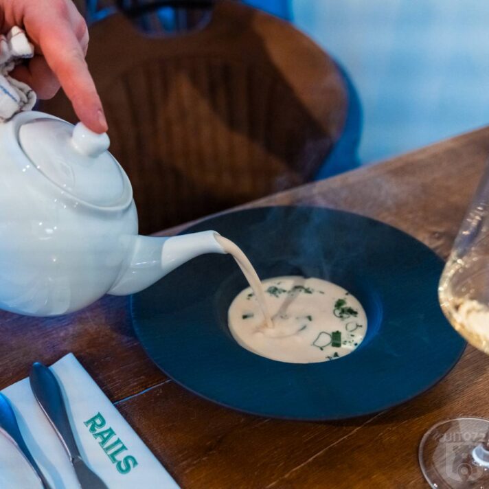 Aspergesoep bij Wining & Dining (RAILS)